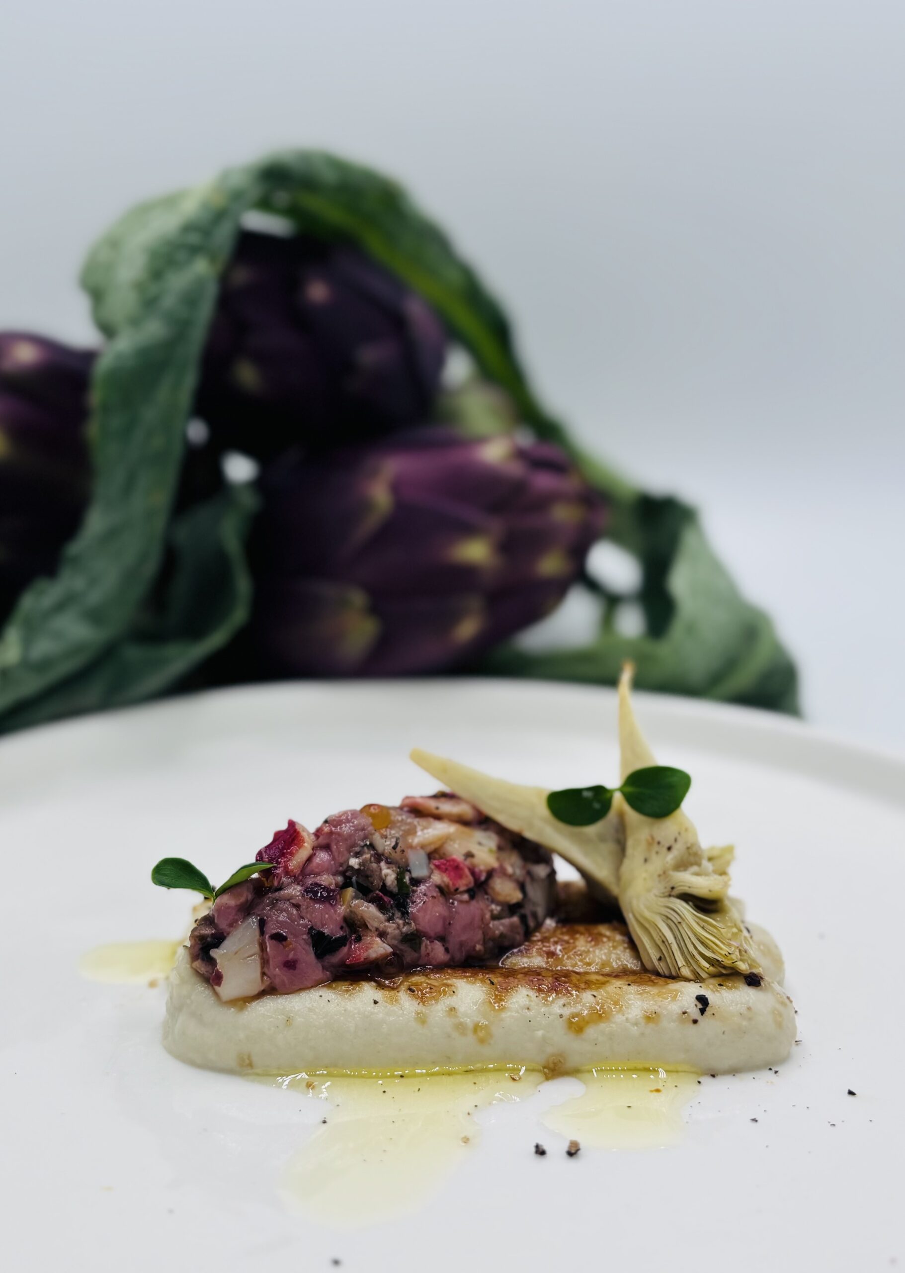 Le homard s’invite à la table de l’Auberge du Cellier.